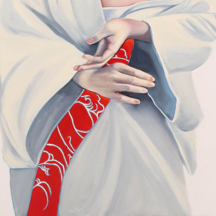 Vrouw in witte kimono