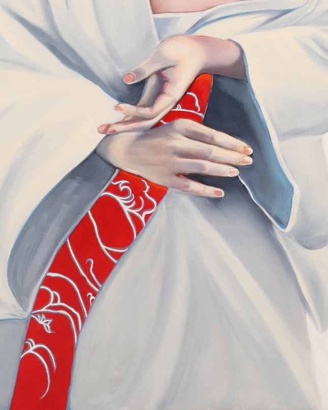 Vrouw in witte kimono